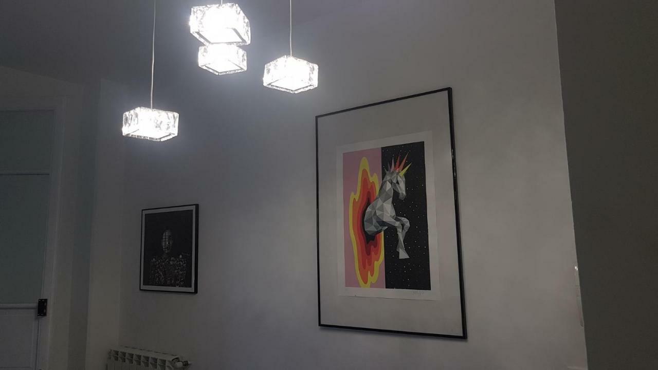 Hostel Royalty Albergue ซานตานเดร์ ภายนอก รูปภาพ